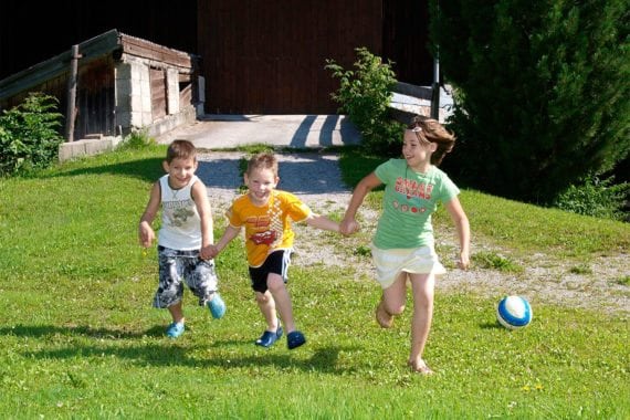 Spielplatz - Bauernhofurlaub in Radstadt, Nasnergut