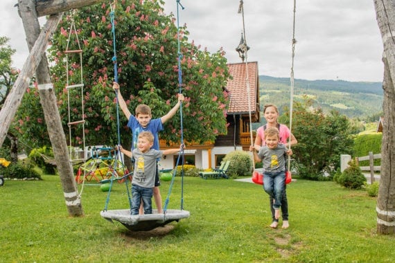 Spielplatz - Bauernhofurlaub in Radstadt, Nasnergut